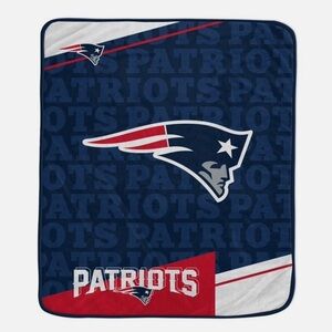 NFL NEW ENGLAND PATRIOTS Ultra Soft Tailgate Throw Blanket 50” X 60“ NEW NWT